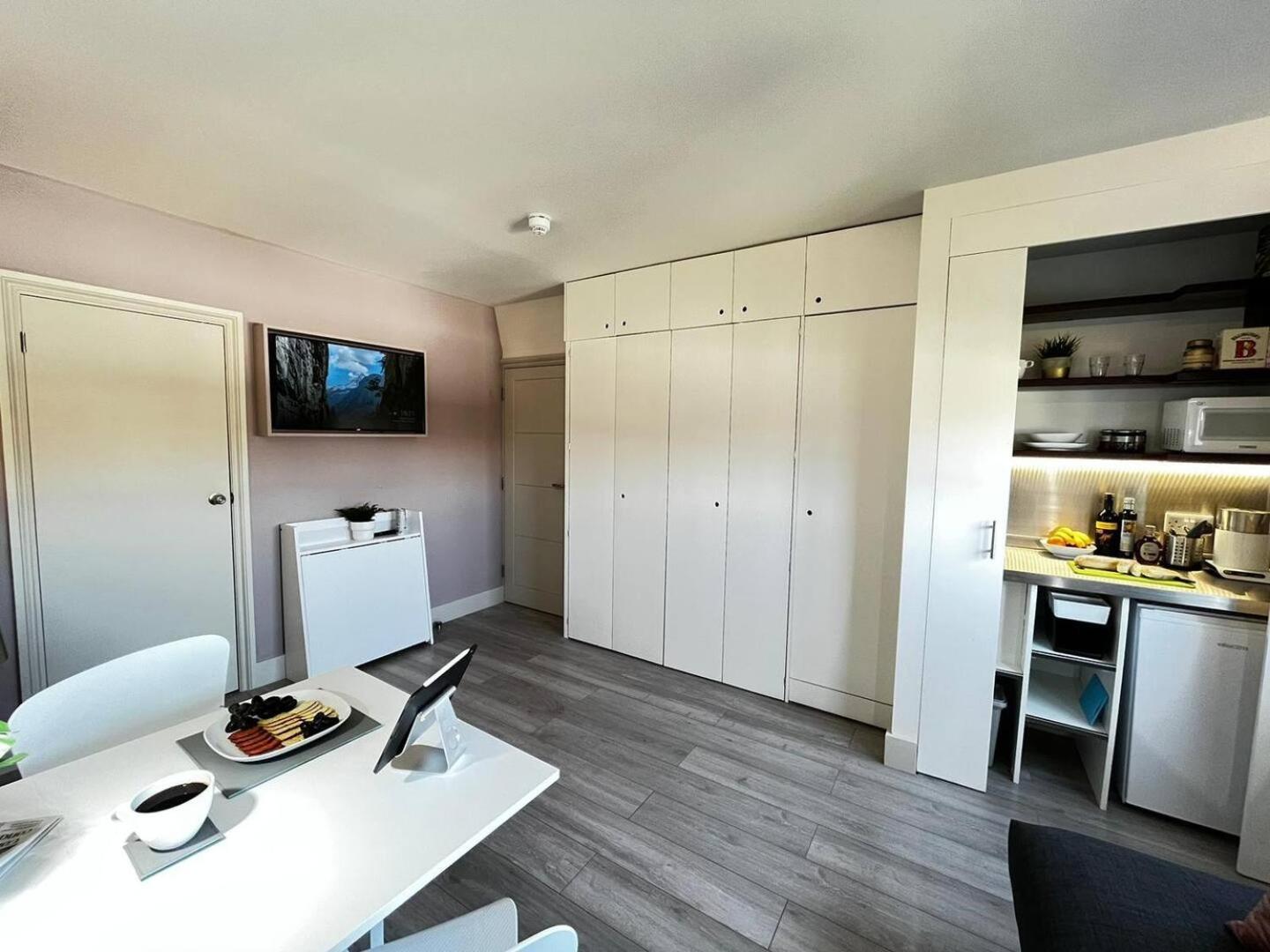 Apt 12 Luxury Living Chic Studio Steps From Beach Brighton Exterior foto